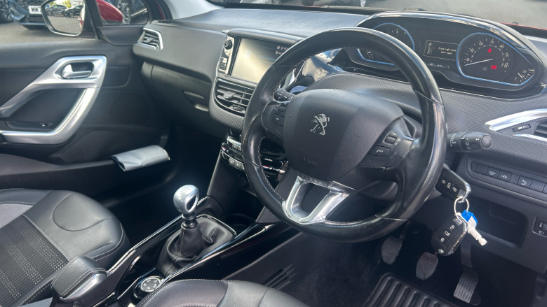 Peugeot 2008 1.2 PureTech 110 Allure Premium 5dr Petrol Estate